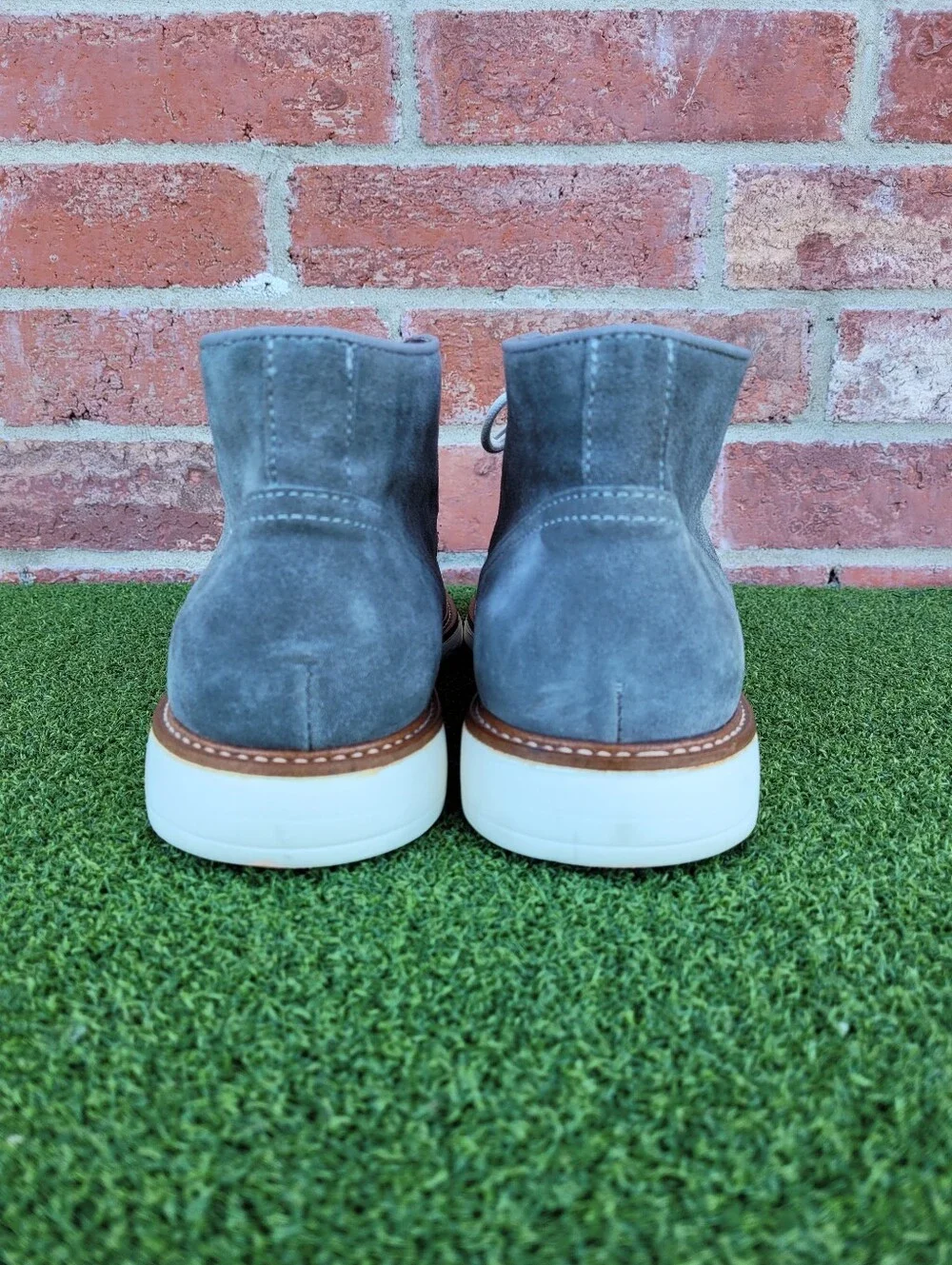 Mens WALLIN & BROS Grey Suede Chukka Boots Size 42 ~ US Size 9